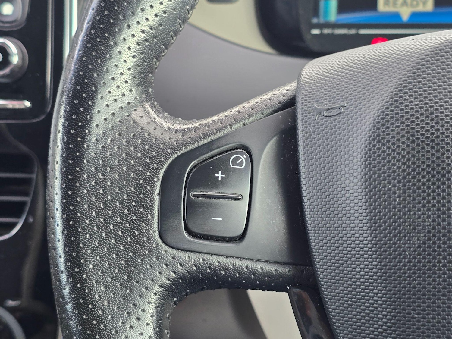 Used Renault Zoe for sale - 76989952: Photo 21