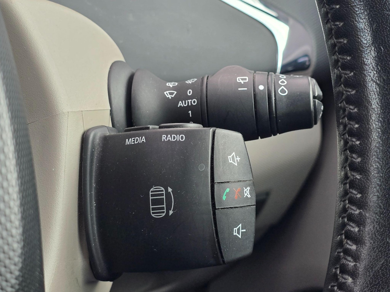 Used Renault Zoe for sale - 76989952: Photo 26