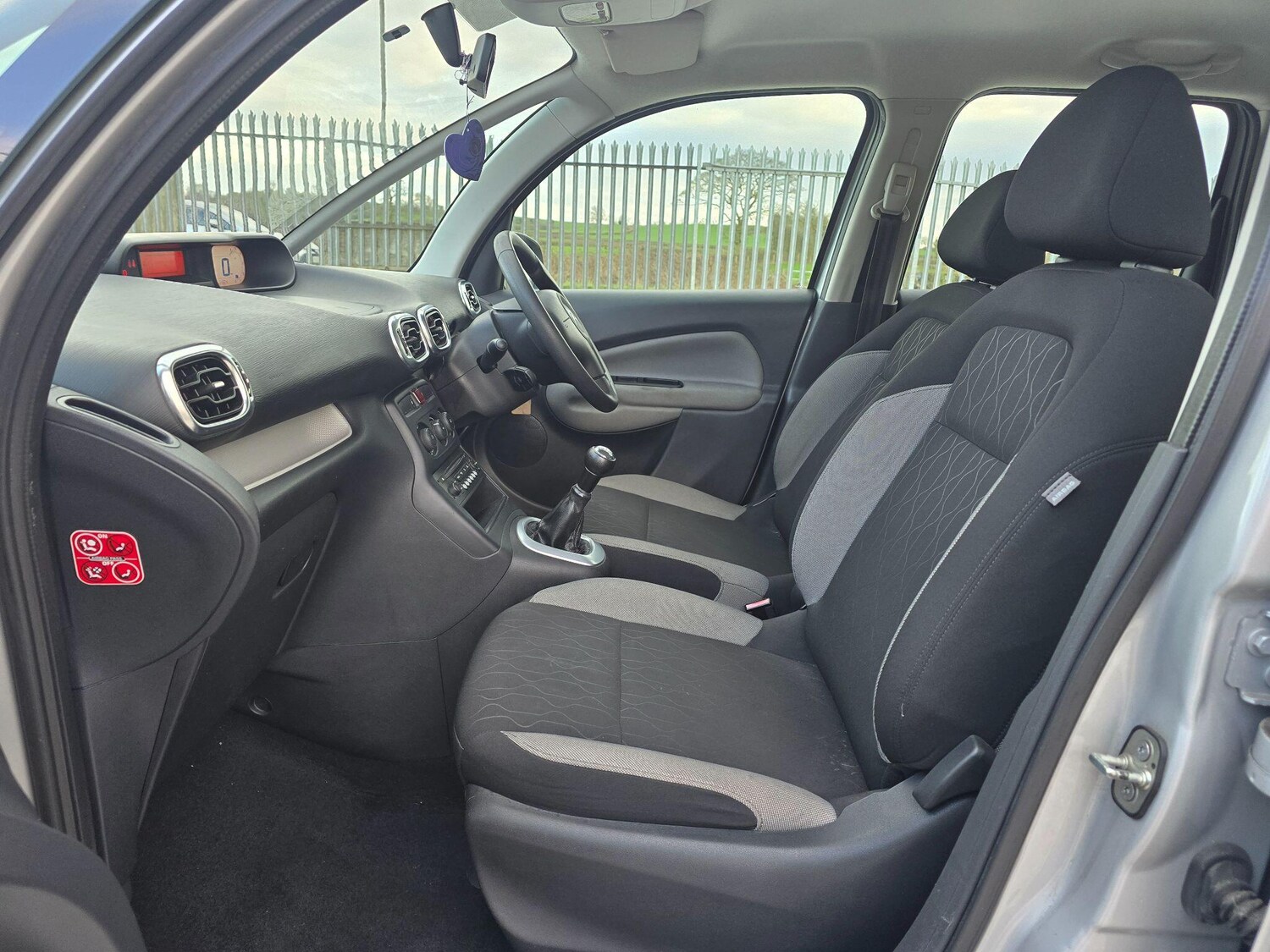 Used Citroen C3 Picasso for sale - 77683444: Photo 12