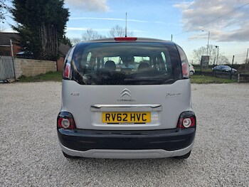 Used Citroen C3 Picasso 2013 for sale - 77683444: Photo