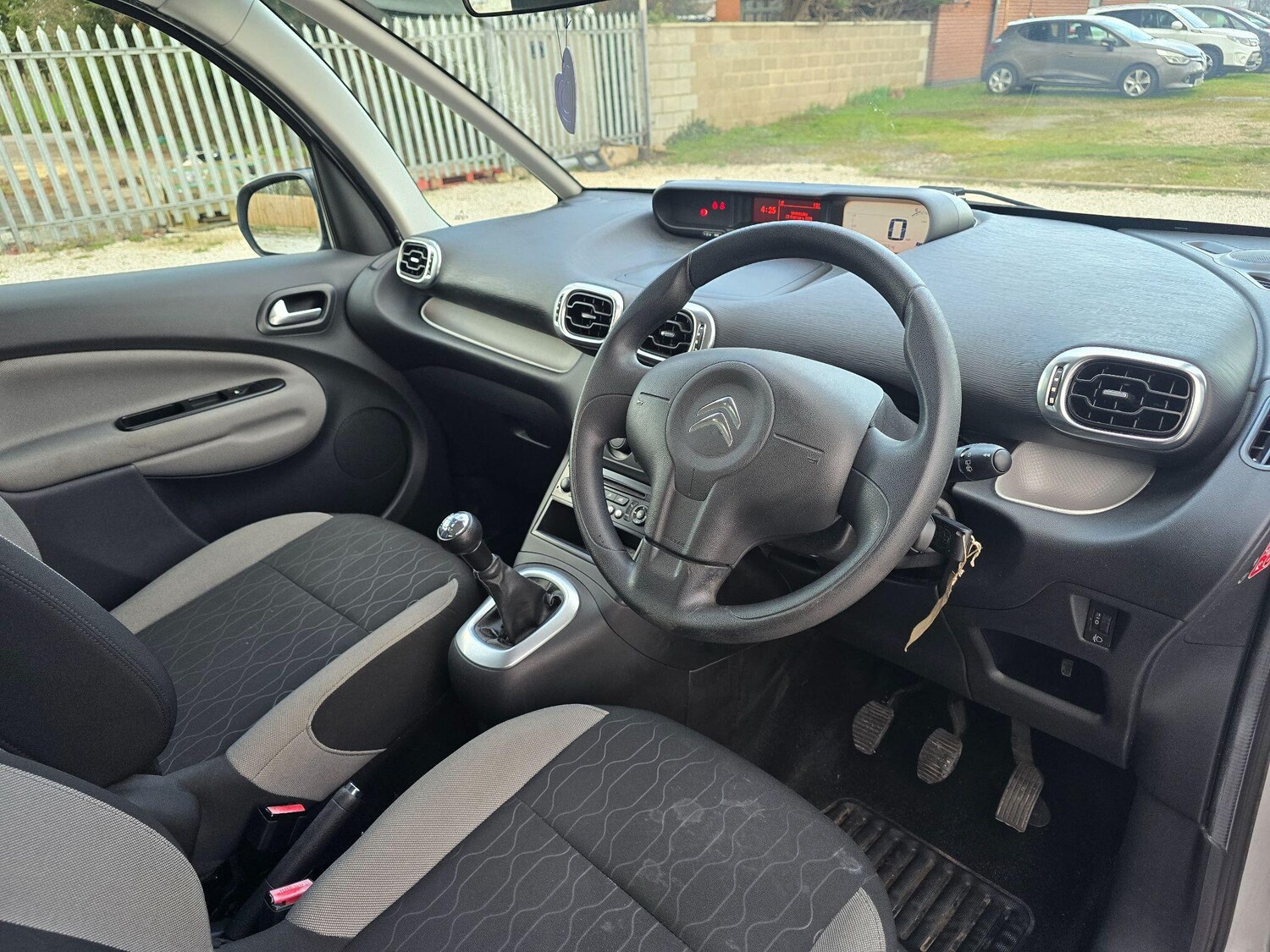 Used Citroen C3 Picasso for sale - 77683444: Photo 9