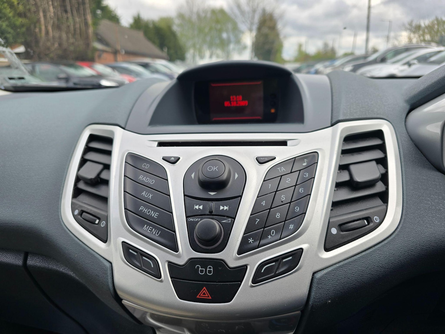 Used Ford Fiesta 2009 for sale - 77248201: Photo 19