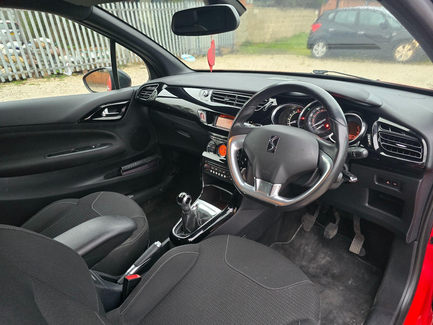 Used Citroen DS3 2012 for sale - 77253832: Photo 12