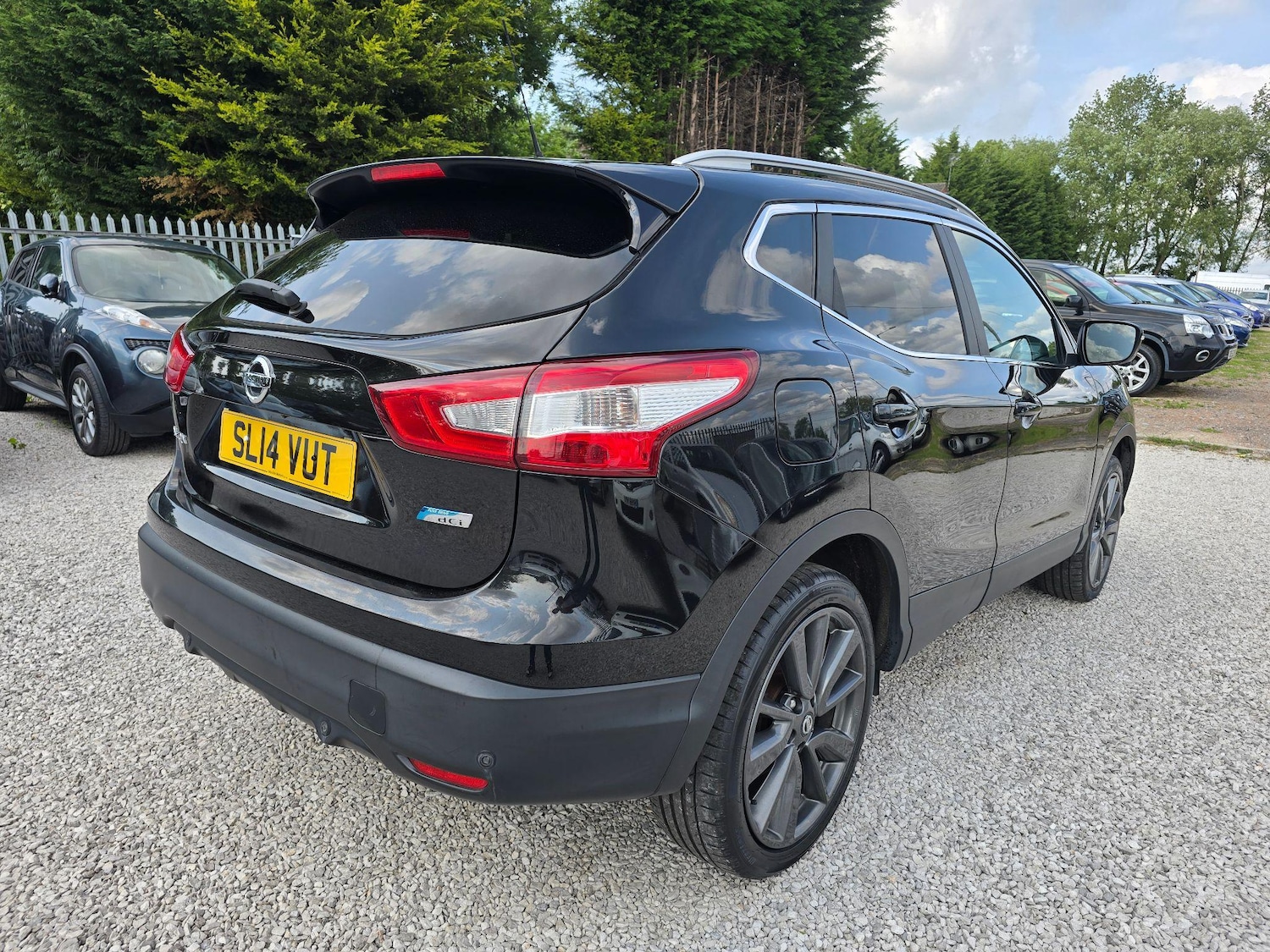 Used Nissan Qashqai 2014 for sale - 76987885: Photo 3