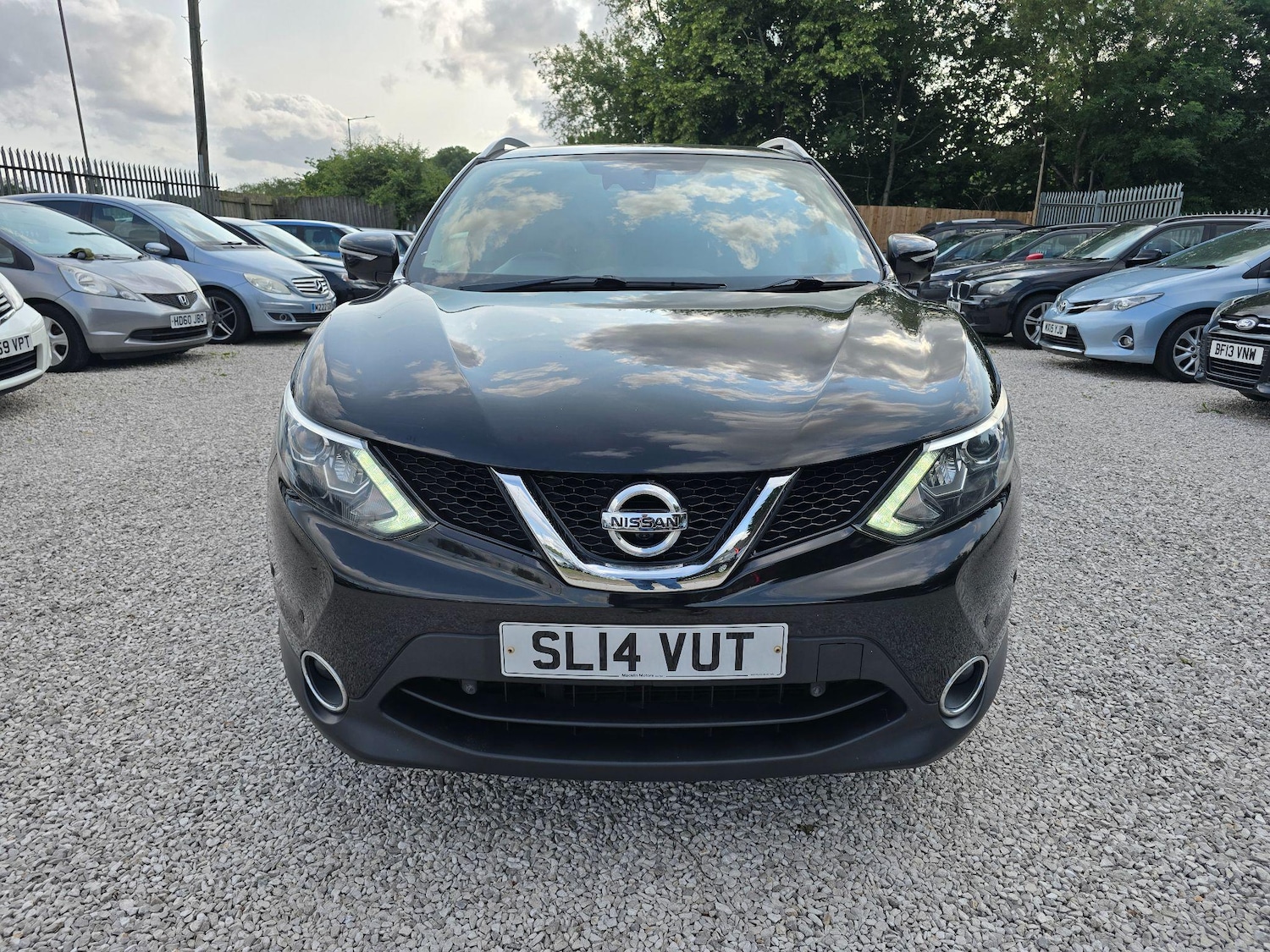 Used Nissan Qashqai 2014 for sale - 76987885: Photo 9