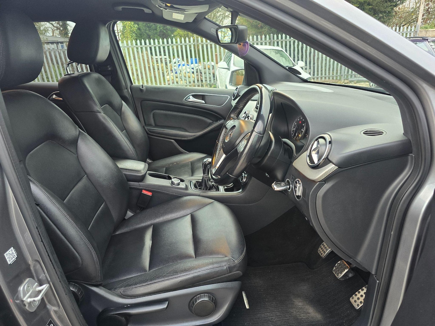 Used Mercedes-Benz B Class 2012 for sale - 76597439: Photo 11