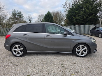 Used Mercedes-Benz B Class 2012 for sale - 76597439: Photo