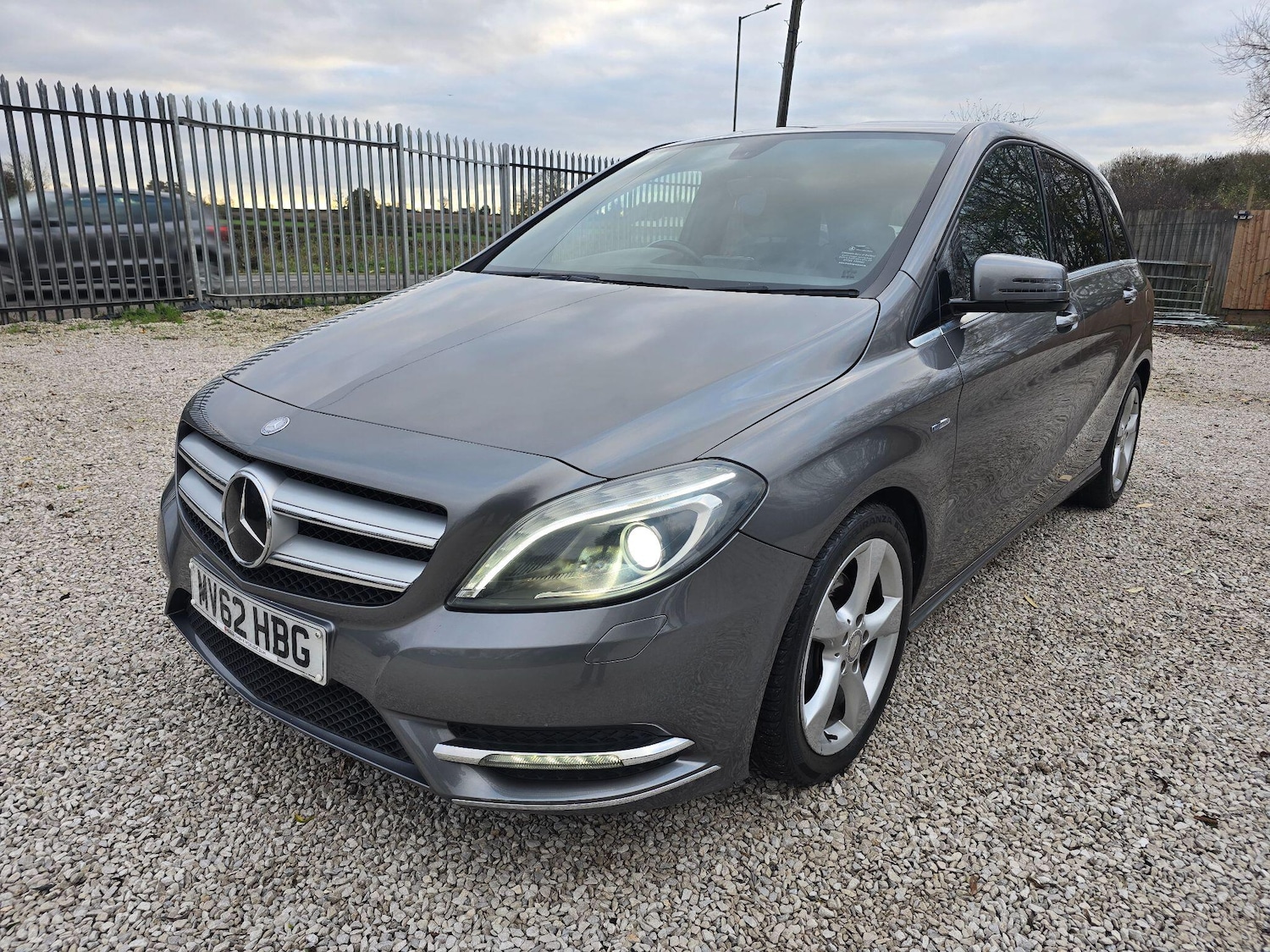 Used Mercedes-Benz B Class 2012 for sale - 76597439: Photo 8