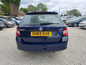 Used Skoda Fabia 2015 for sale - 77248200: Photo