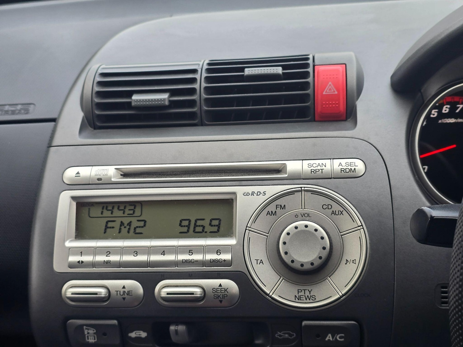 Used Honda Jazz 2007 for sale - 76522180: Photo 18