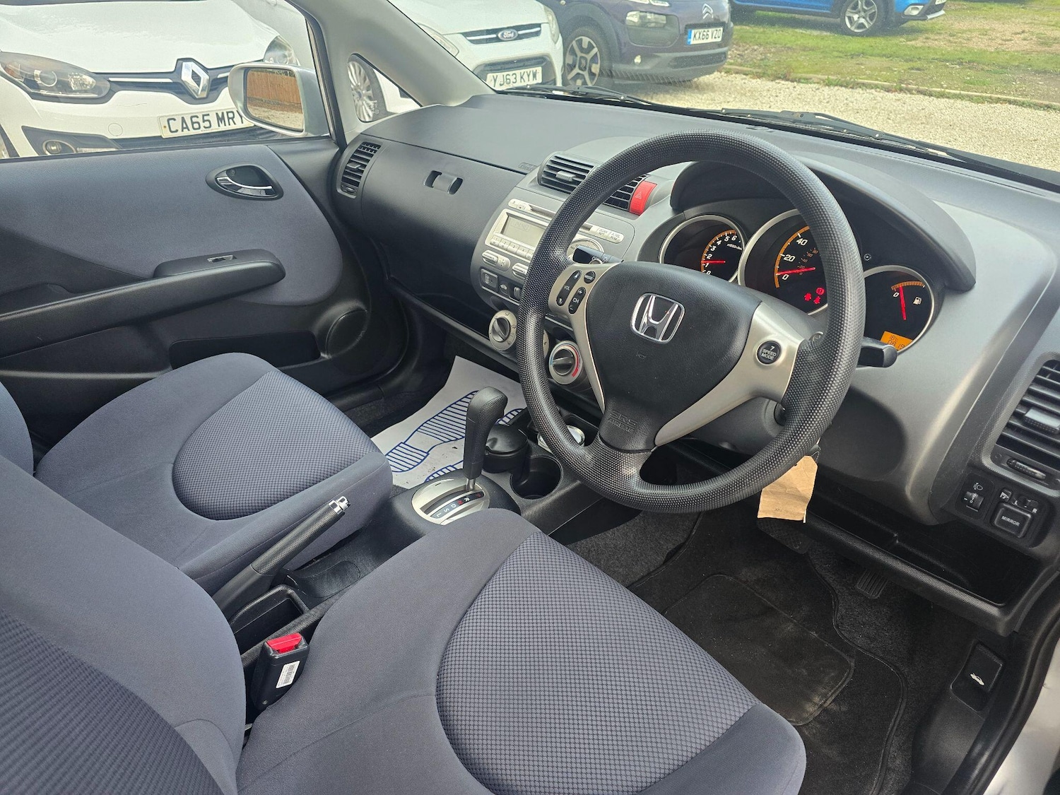 Used Honda Jazz 2007 for sale - 76522180: Photo 9