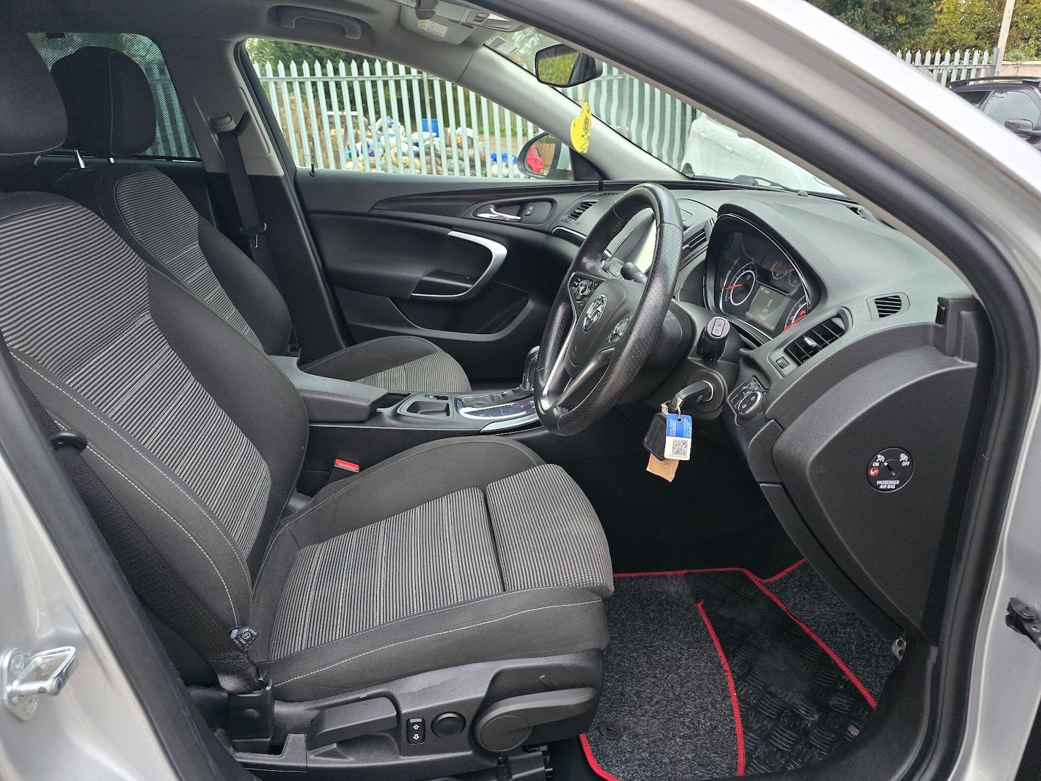 Used Vauxhall Insignia 2015 for sale - 76425182: Photo 10