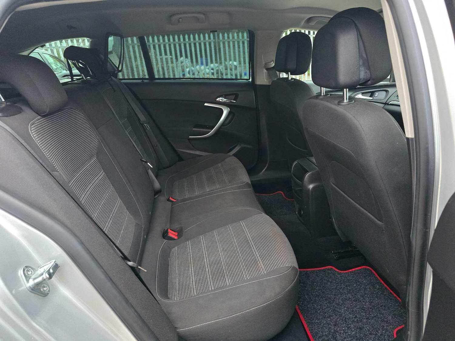 Used Vauxhall Insignia 2015 for sale - 76425182: Photo 15