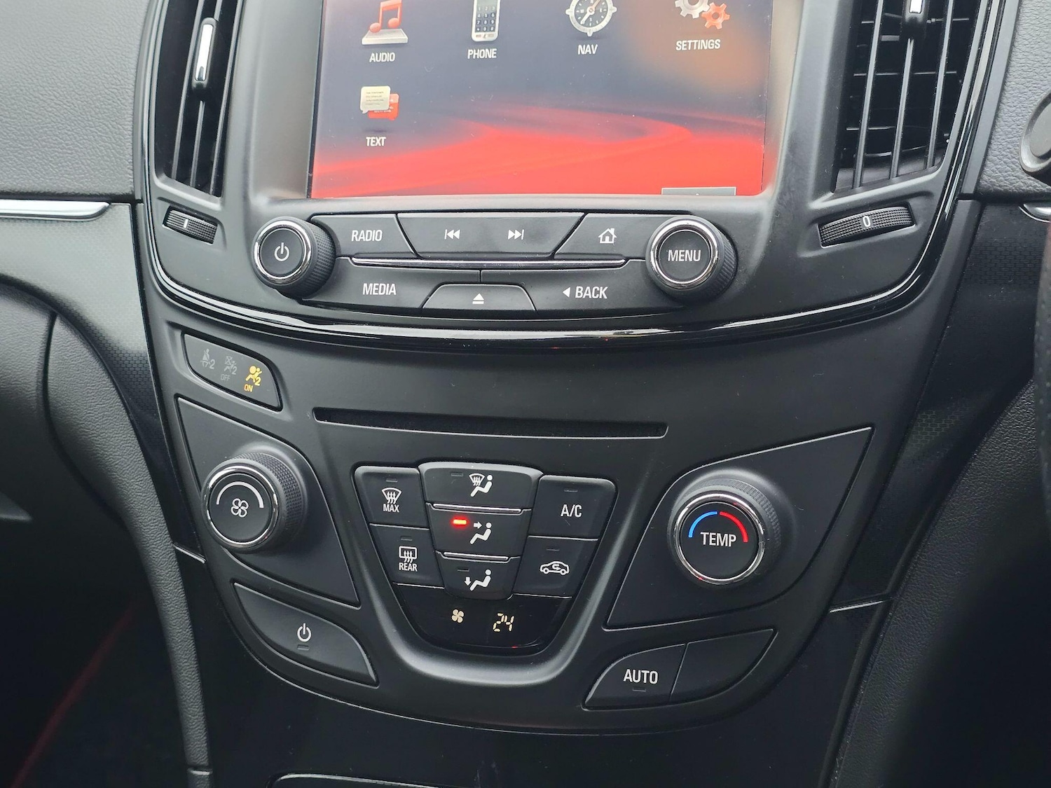 Used Vauxhall Insignia 2015 for sale - 76425182: Photo 19