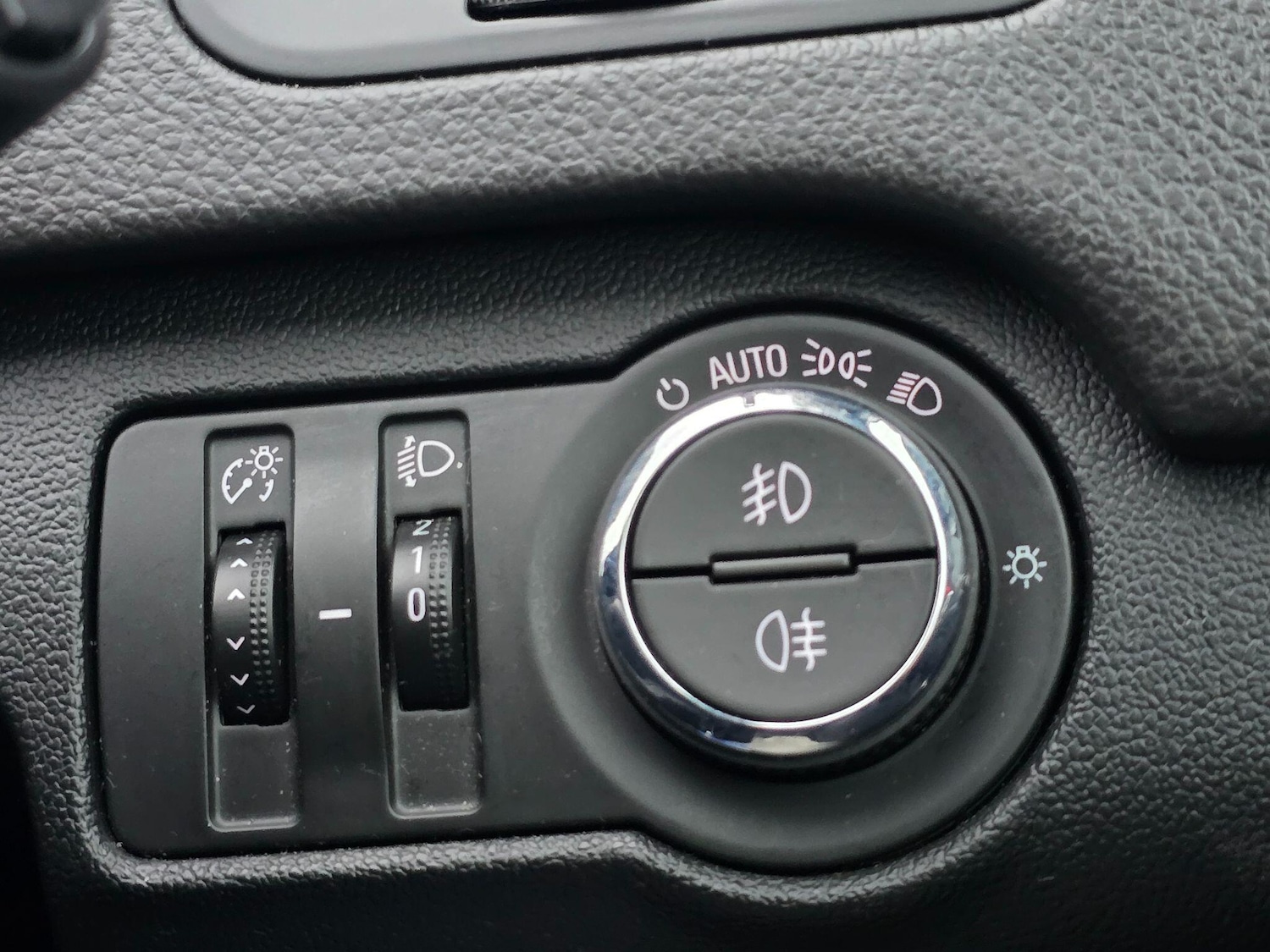 Used Vauxhall Insignia 2015 for sale - 76425182: Photo 23