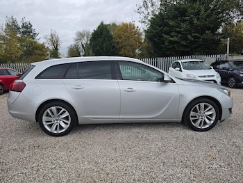 Used Vauxhall Insignia 2015 for sale - 76425182: Photo