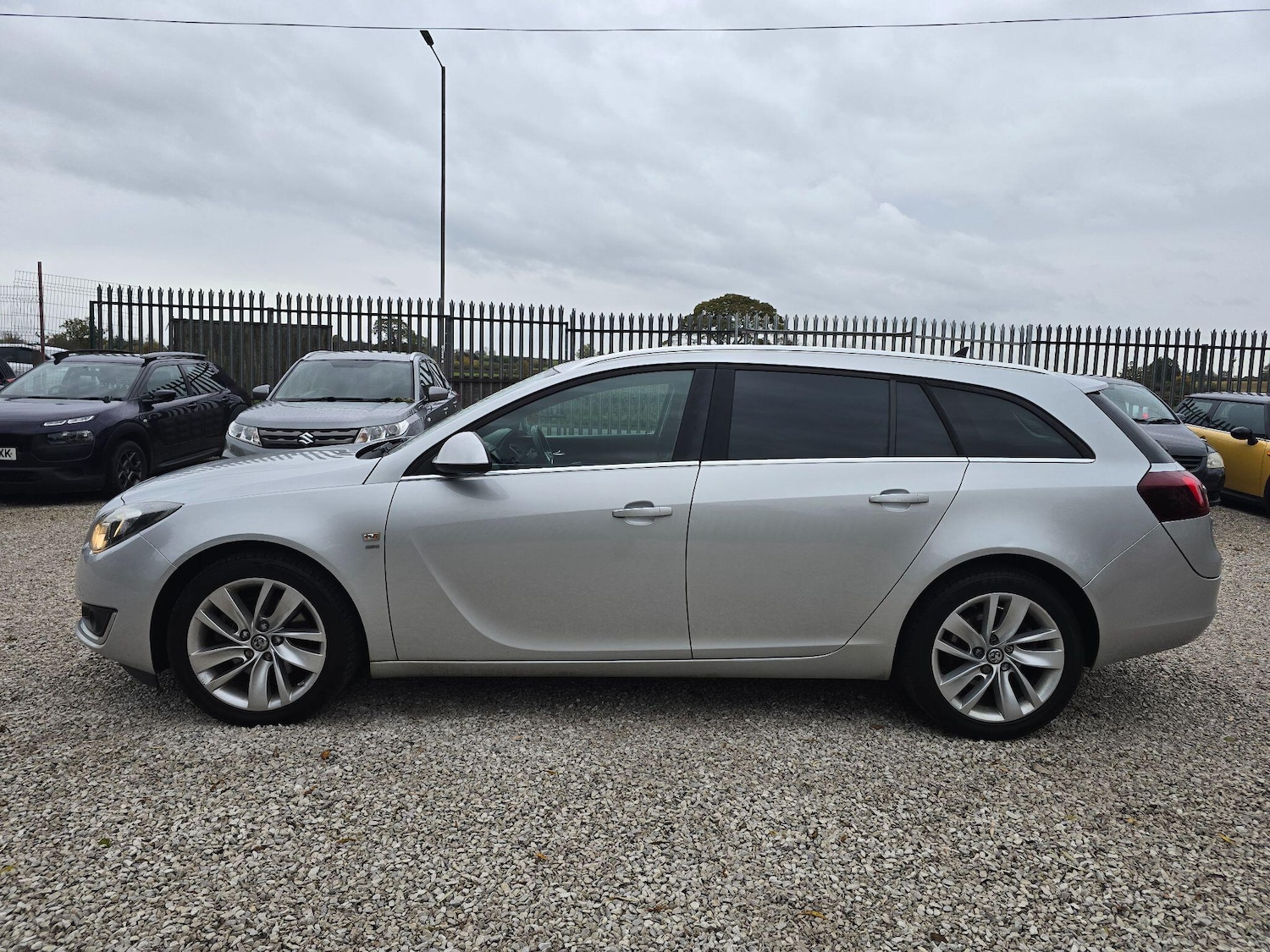 Used Vauxhall Insignia 2015 for sale - 76425182: Photo 6