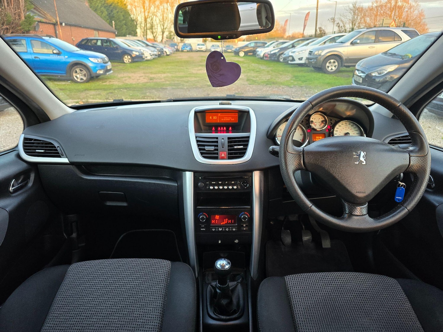 Used Peugeot 207 2010 for sale - 76633972: Photo 15