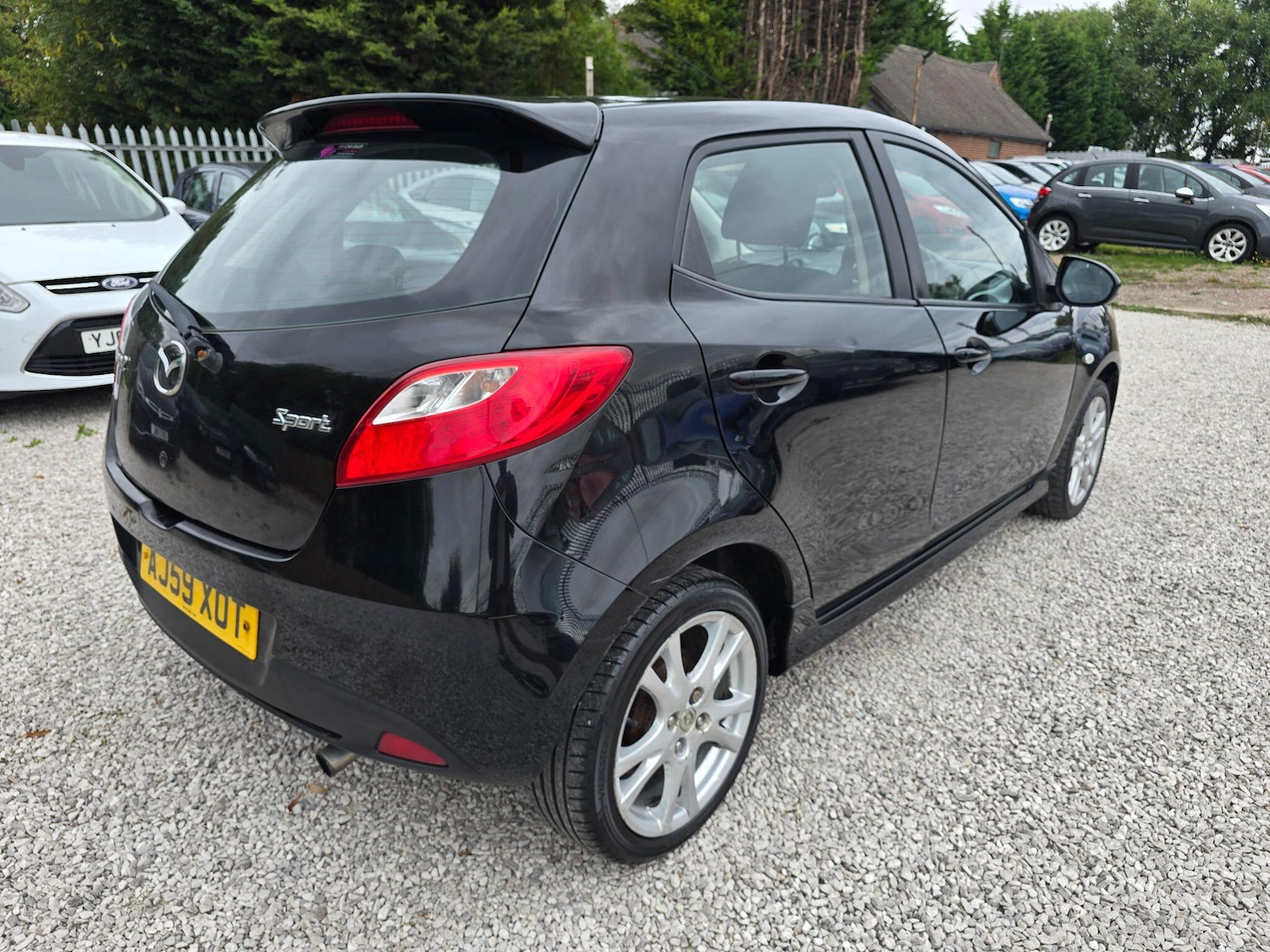 Used Mazda Mazda2 2009 for sale - 76989136: Photo 3