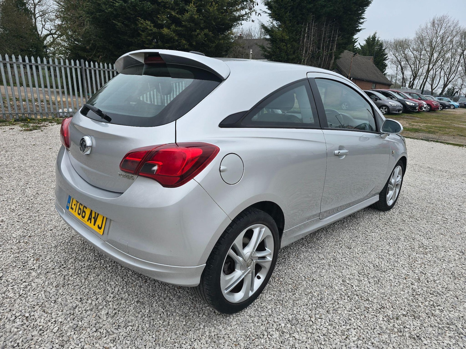 Used Vauxhall Corsa 2016 for sale - 77982547: Photo 3