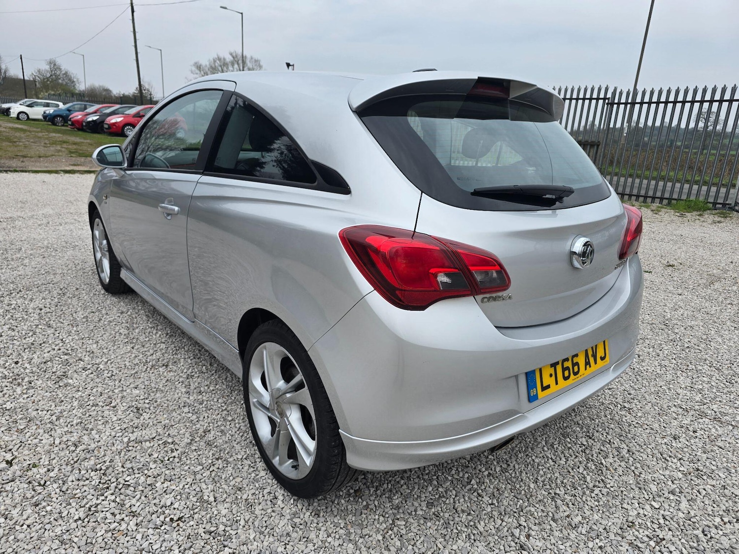Used Vauxhall Corsa 2016 for sale - 77982547: Photo 6