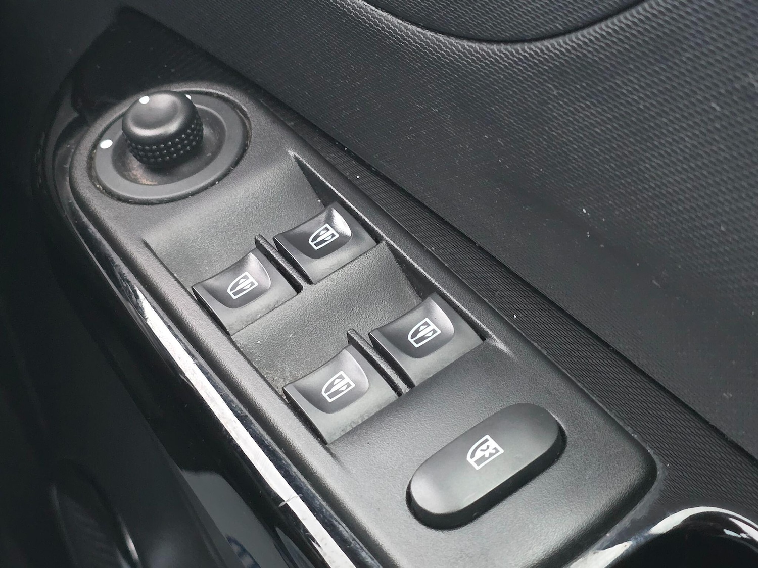 Used Renault Captur 2015 for sale - 77057524: Photo 24