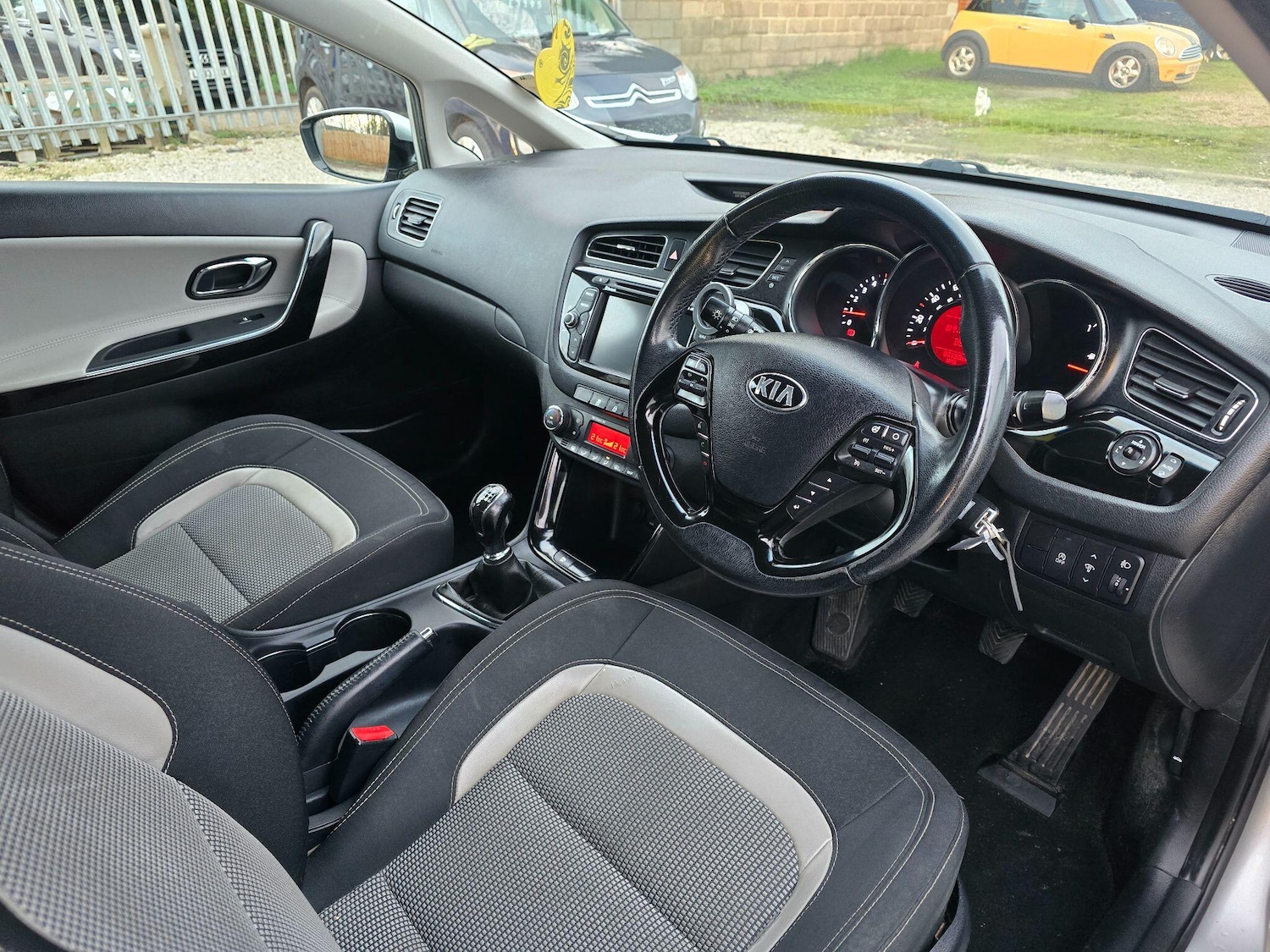 Used Kia Ceed 2015 for sale - 77015757: Photo 10