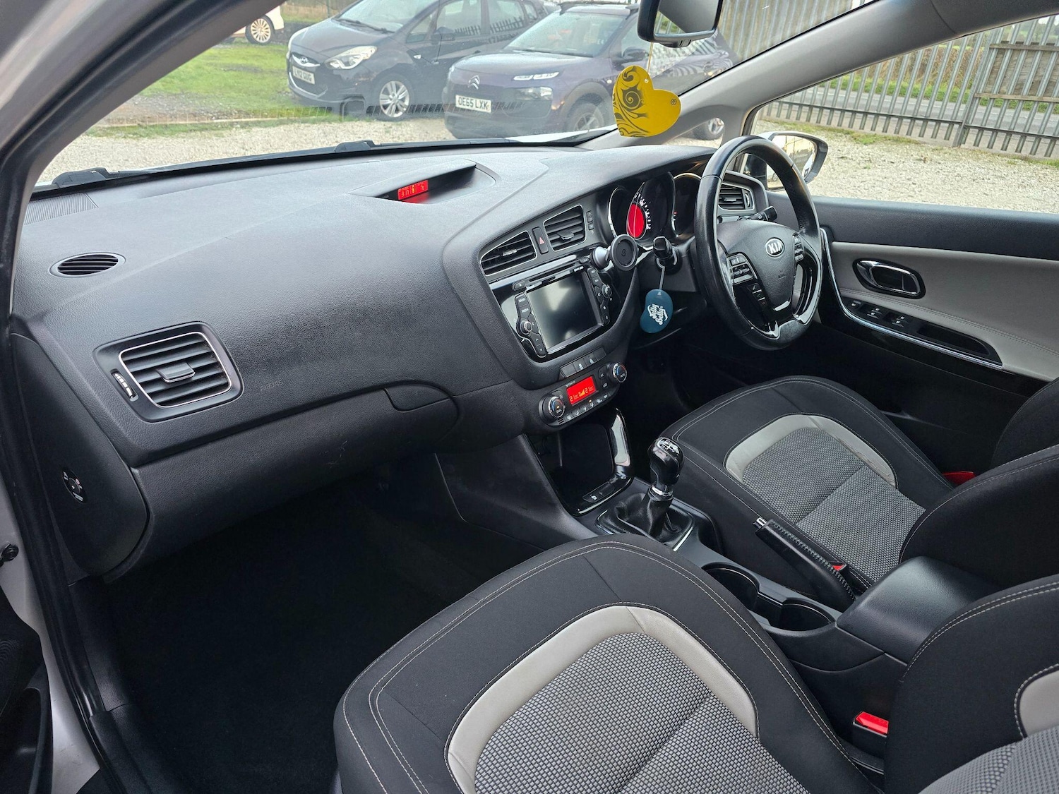 Used Kia Ceed 2015 for sale - 77015757: Photo 12