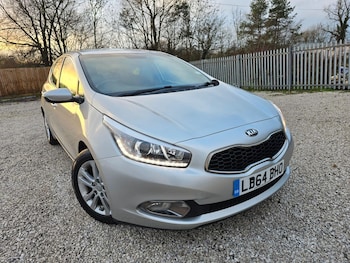 Used Kia Ceed 2015 for sale - 77015757: Photo
