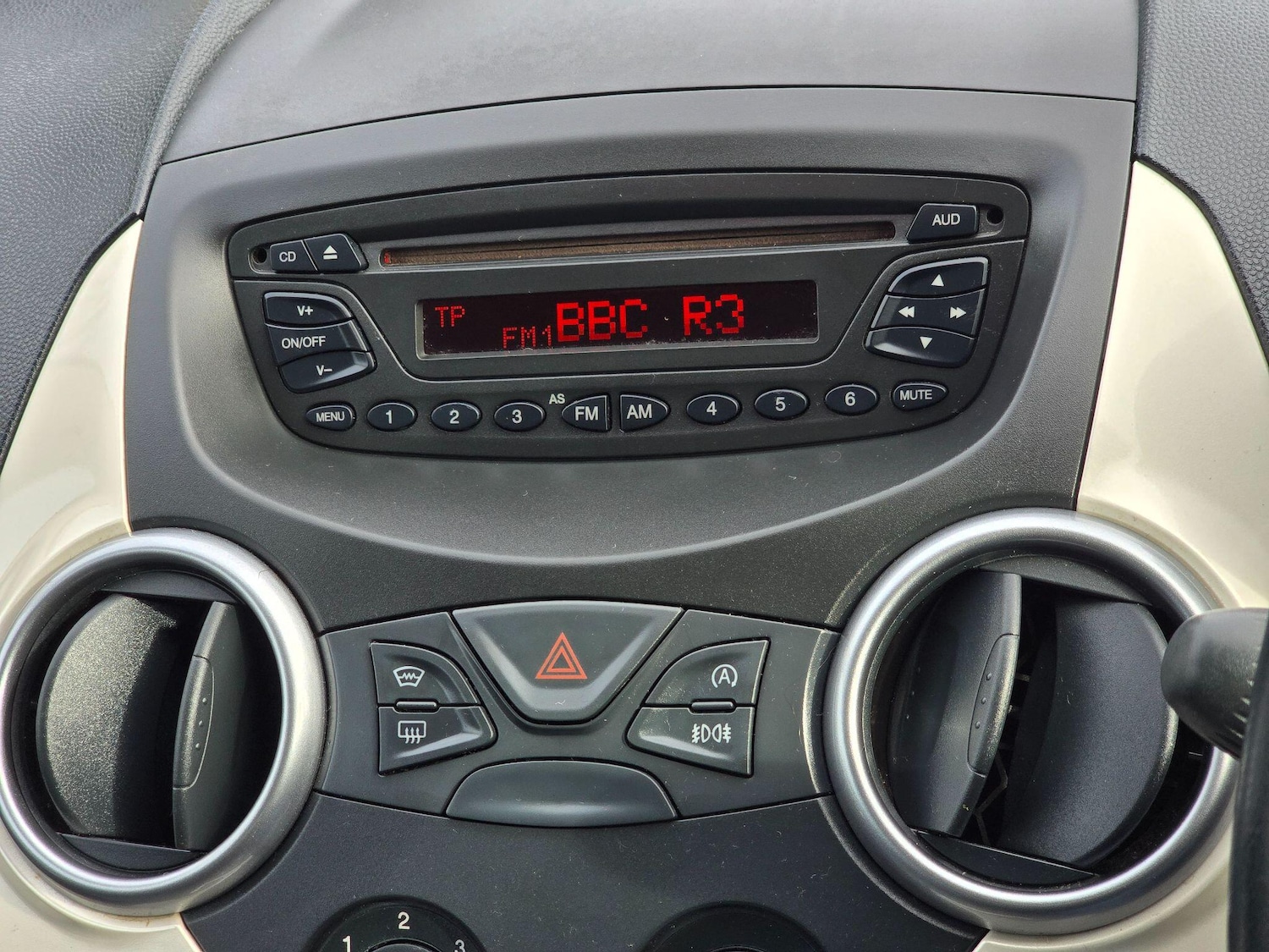 Used Ford Ka 2013 for sale - 77633890: Photo 17