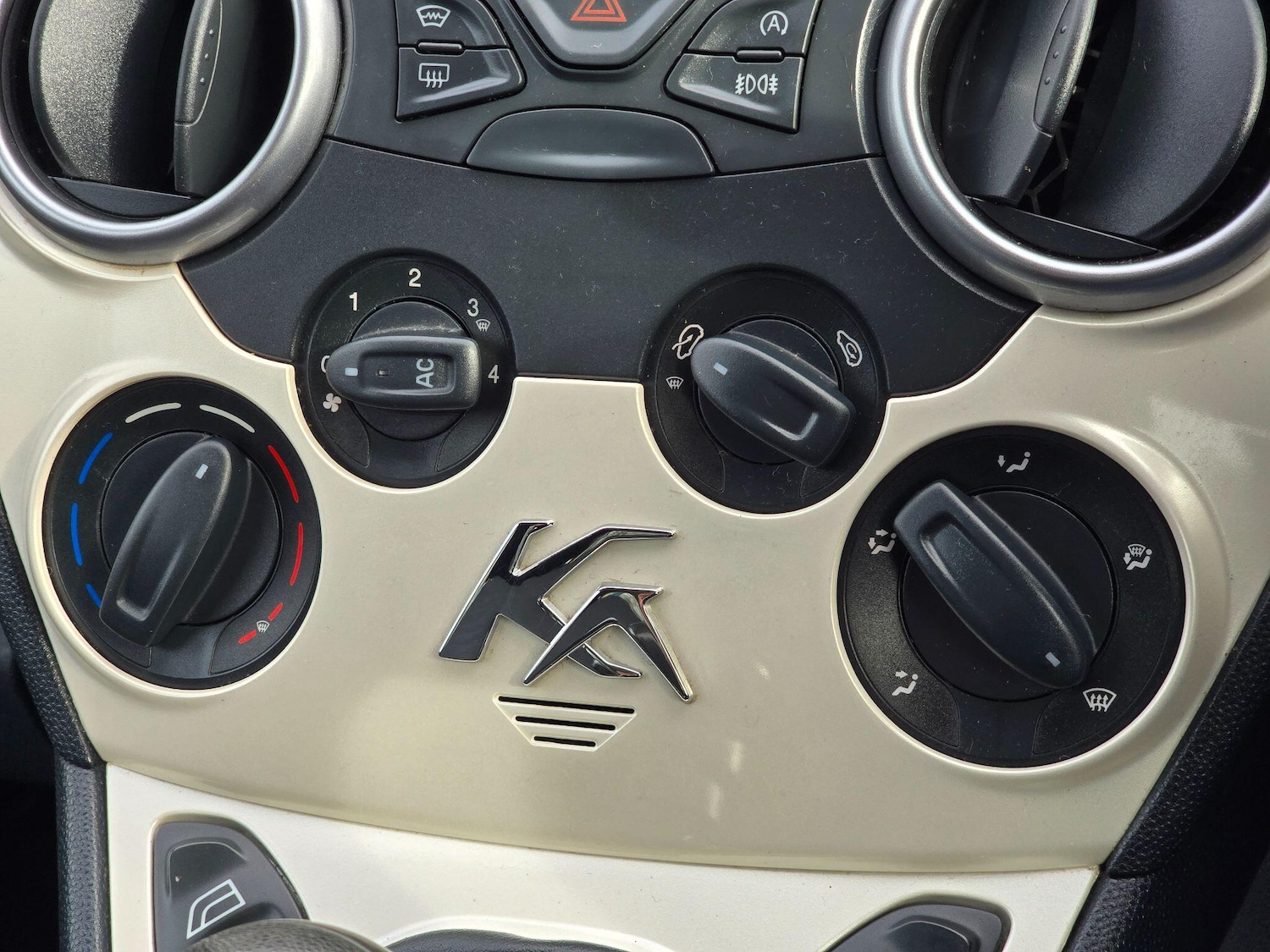 Used Ford Ka 2013 for sale - 77633890: Photo 18