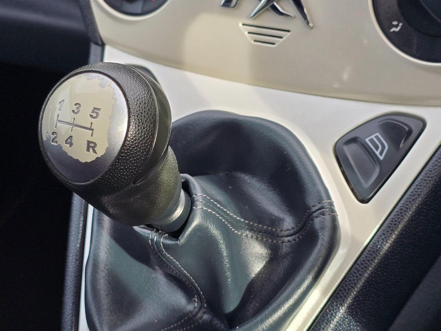 Used Ford Ka 2013 for sale - 77633890: Photo 19