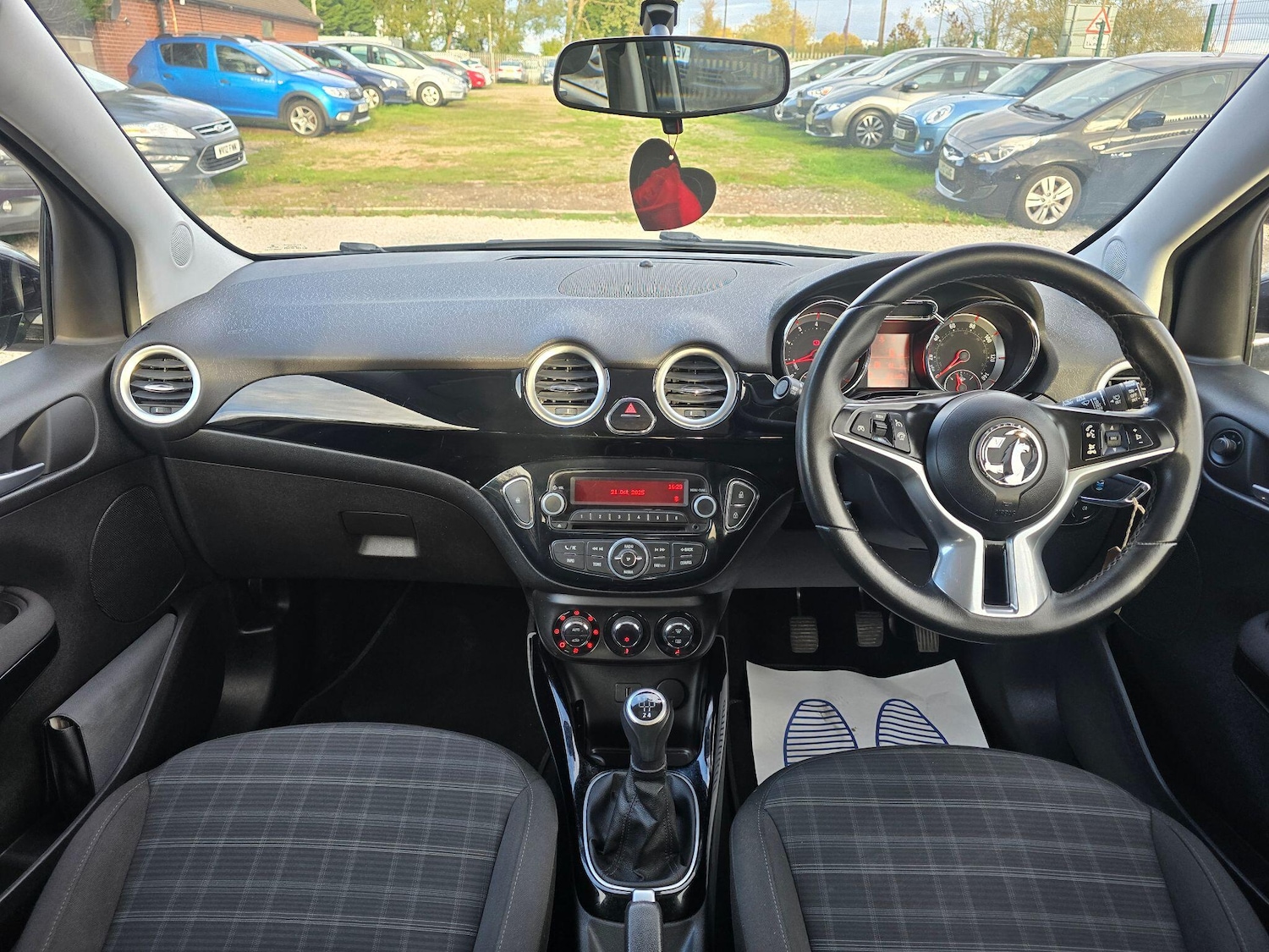 Used Vauxhall ADAM 2015 for sale - 76348968: Photo 17