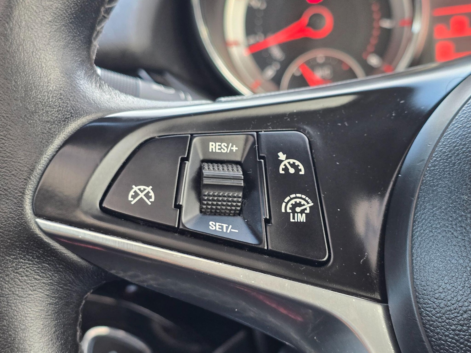 Used Vauxhall ADAM 2015 for sale - 76348968: Photo 23