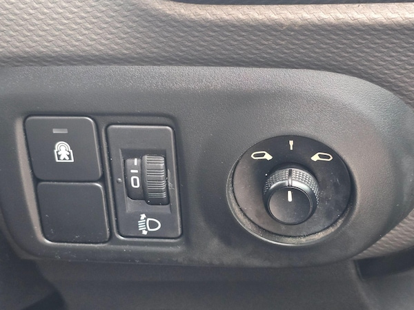 Used Citroen C4 Cactus 2015 for sale - 75199402: Photo 22