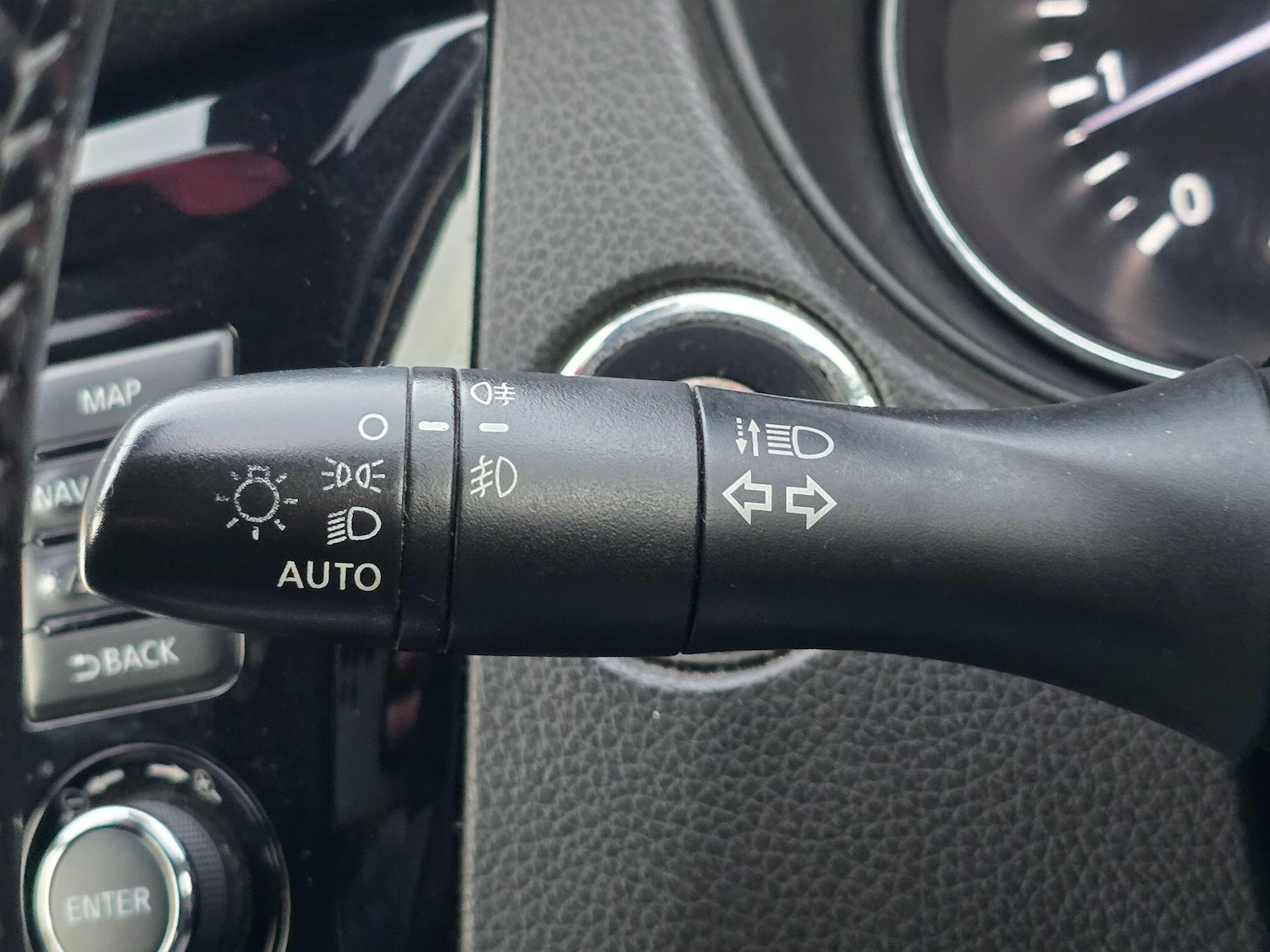 Used Nissan Qashqai 2016 for sale - 77248202: Photo 25