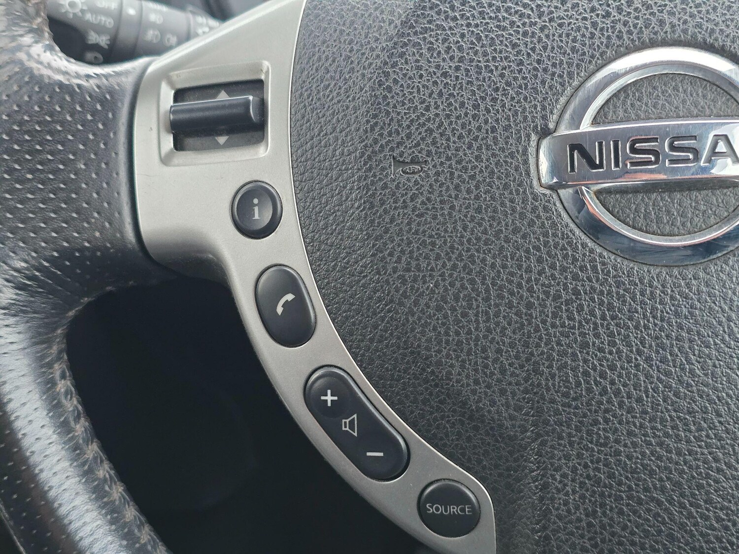 Used Nissan X-Trail 2011 for sale - 77738209: Photo 23