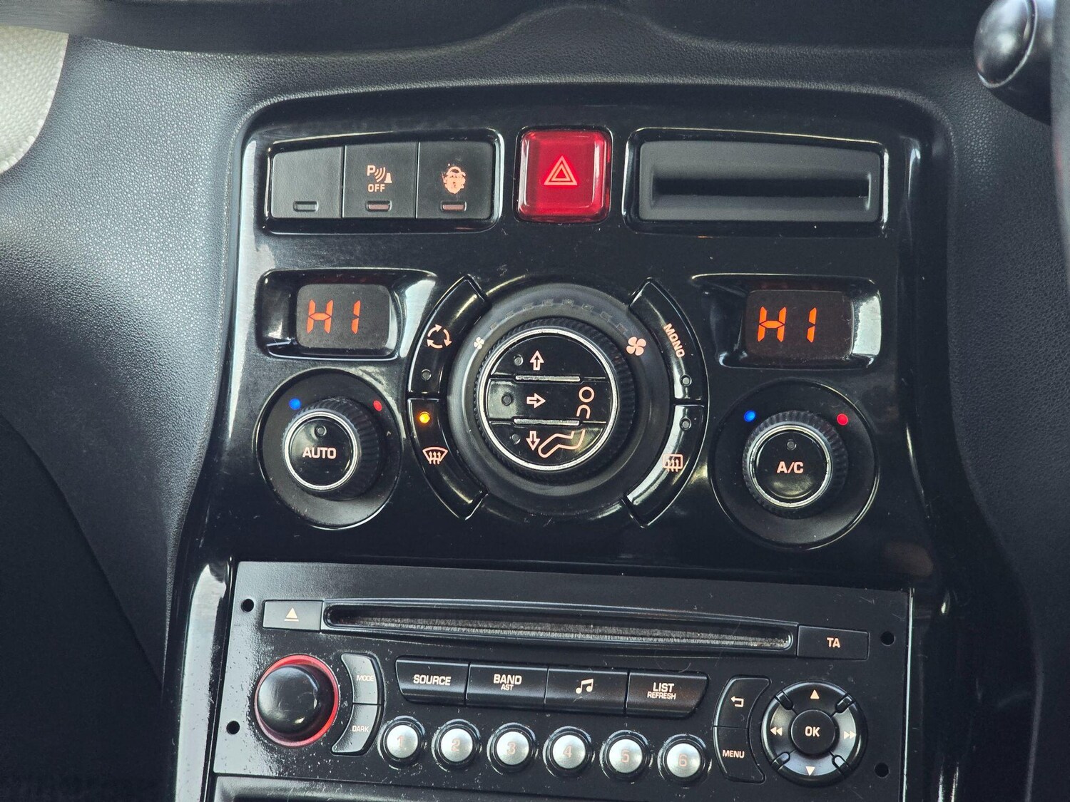 Used Citroen C3 Picasso 2013 for sale - 76572219: Photo 19