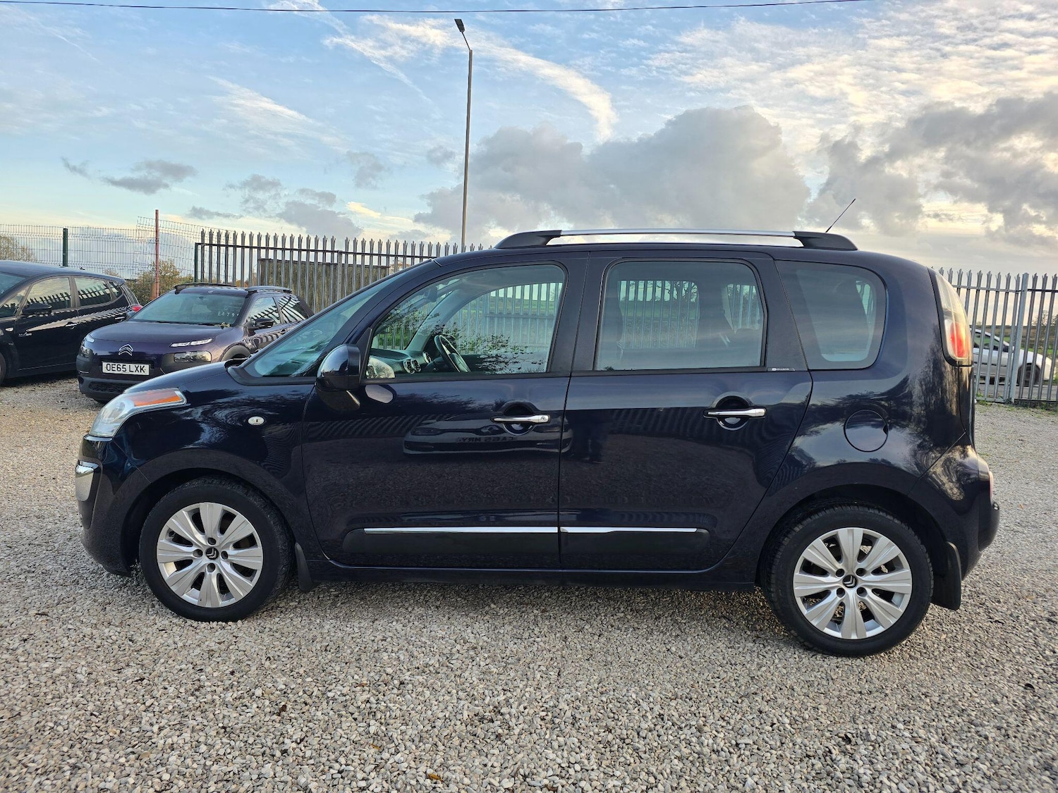 Used Citroen C3 Picasso 2013 for sale - 76572219: Photo 7