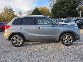 Used Suzuki Vitara 2017 for sale - 76446861: Photo