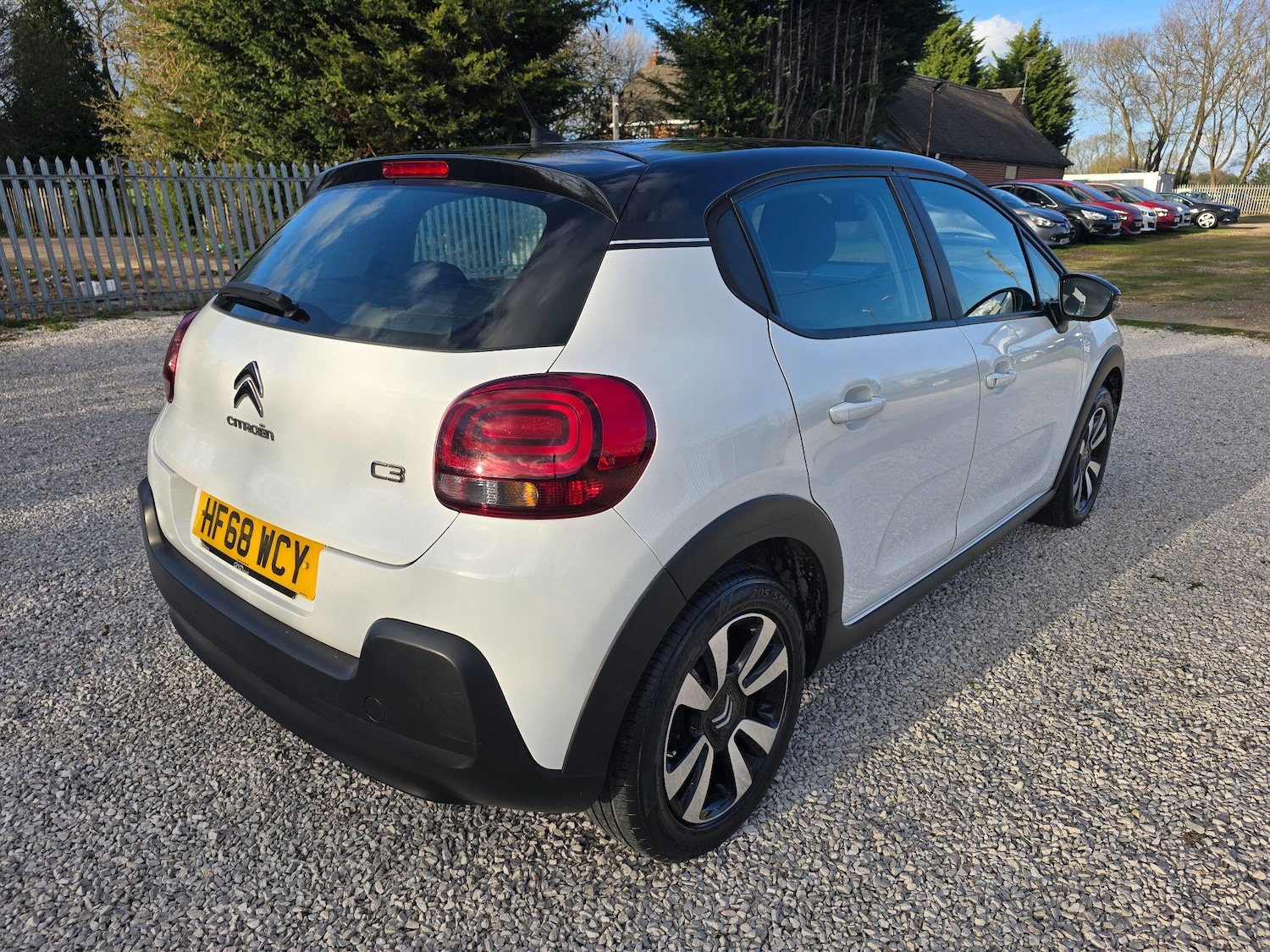 Used Citroen C3 2018 for sale - 77892543: Photo 3
