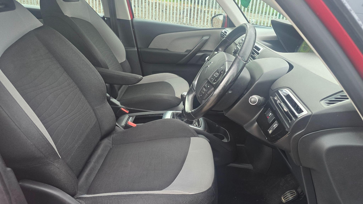 Used Citroen C4 Picasso 2016 for sale - 77625994: Photo 10