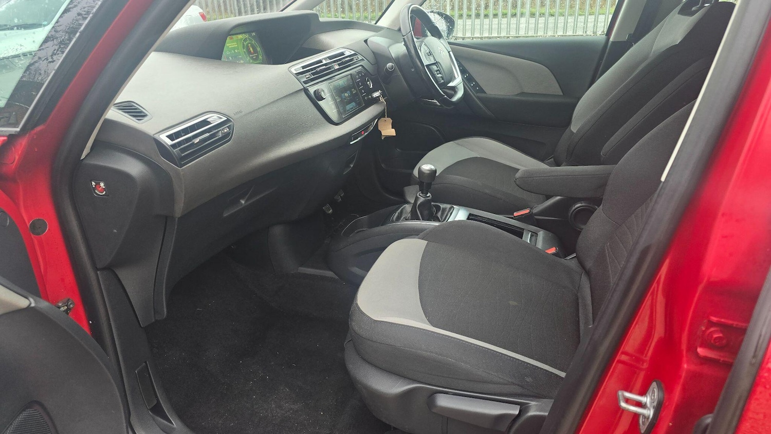 Used Citroen C4 Picasso 2016 for sale - 77625994: Photo 16