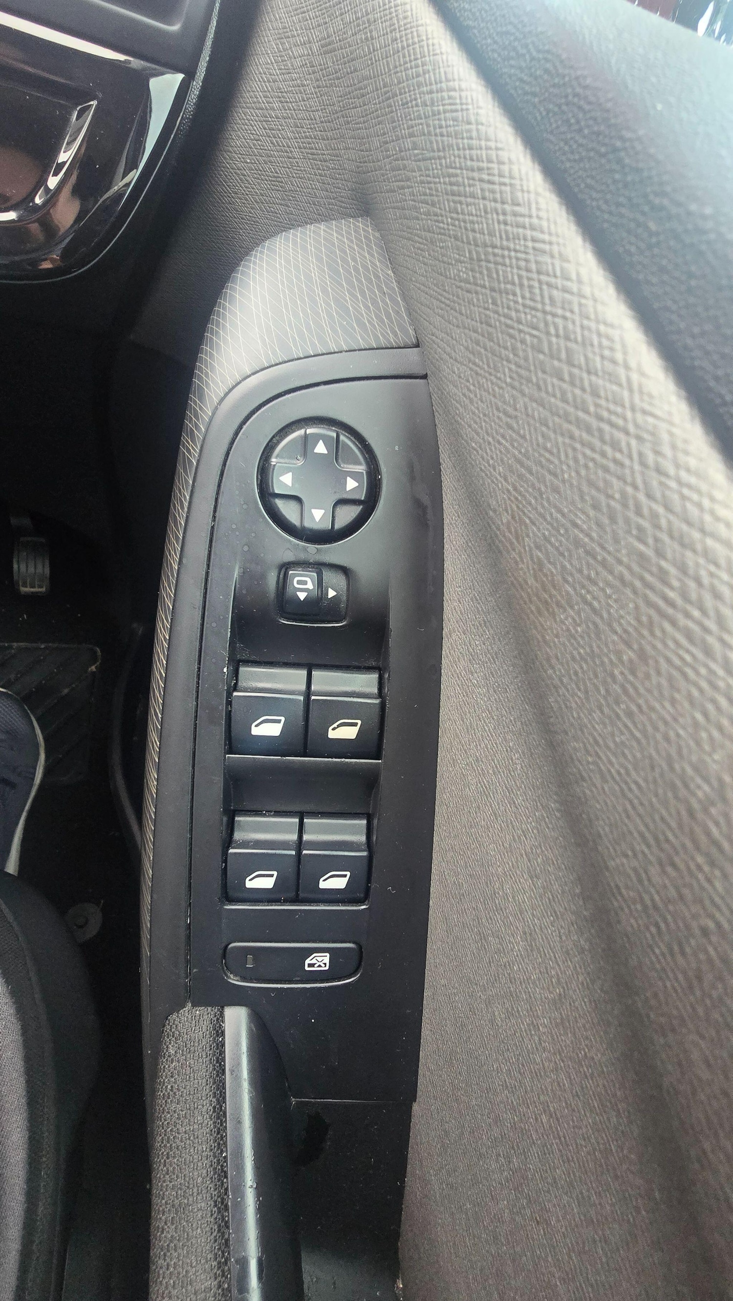 Used Citroen C4 Picasso 2016 for sale - 77625994: Photo 22