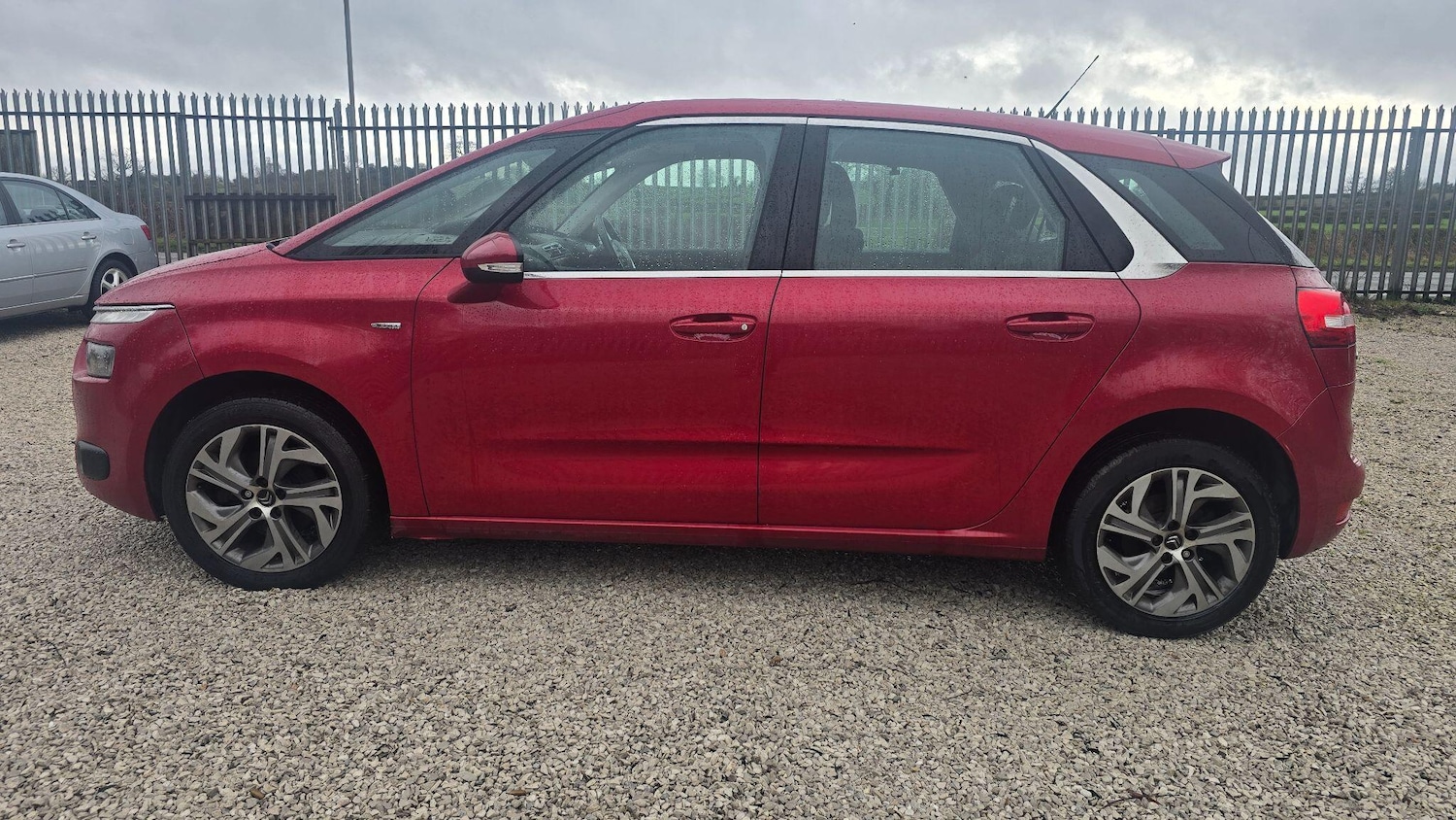 Used Citroen C4 Picasso 2016 for sale - 77625994: Photo 6