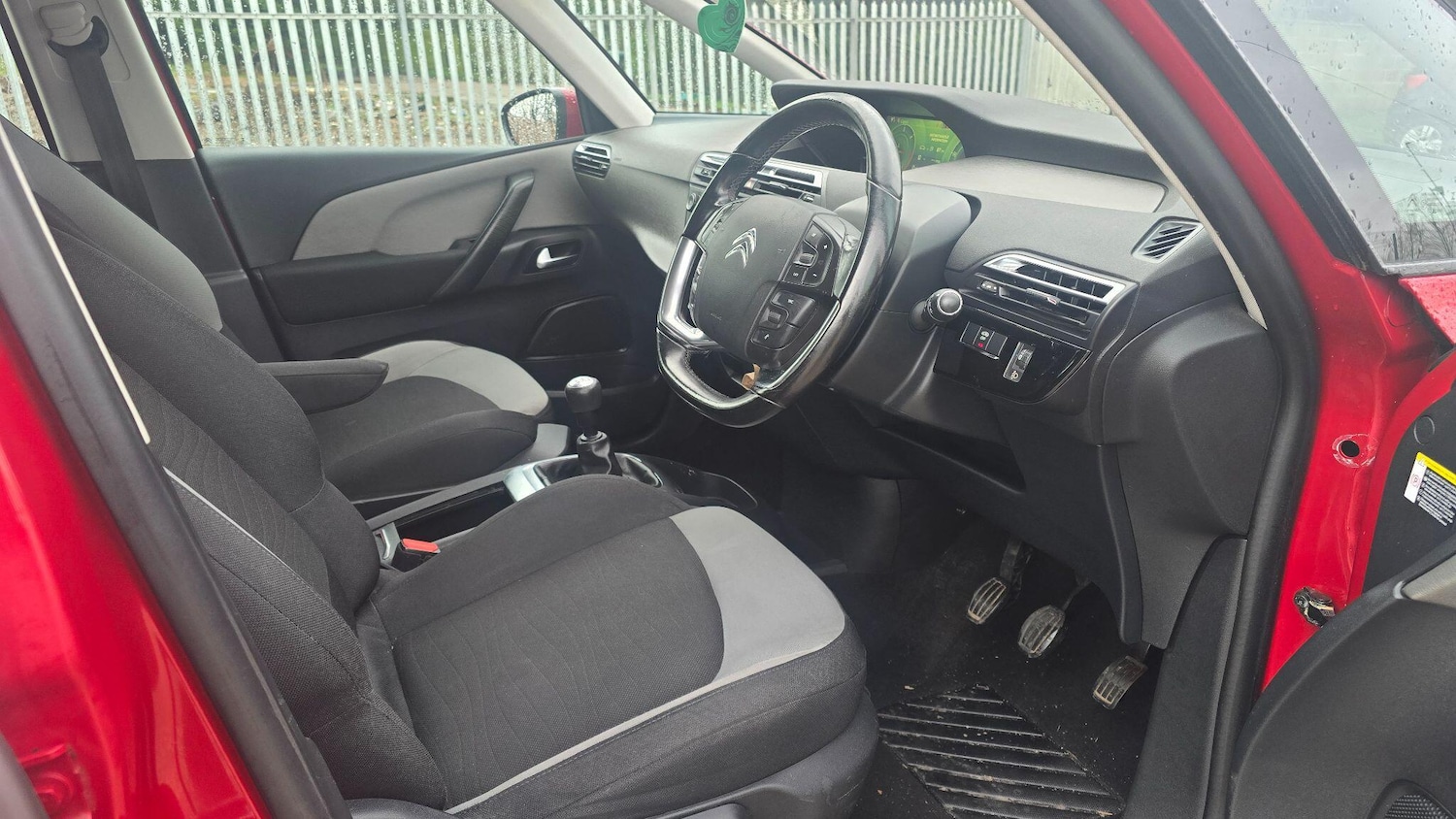 Used Citroen C4 Picasso 2016 for sale - 77625994: Photo 9