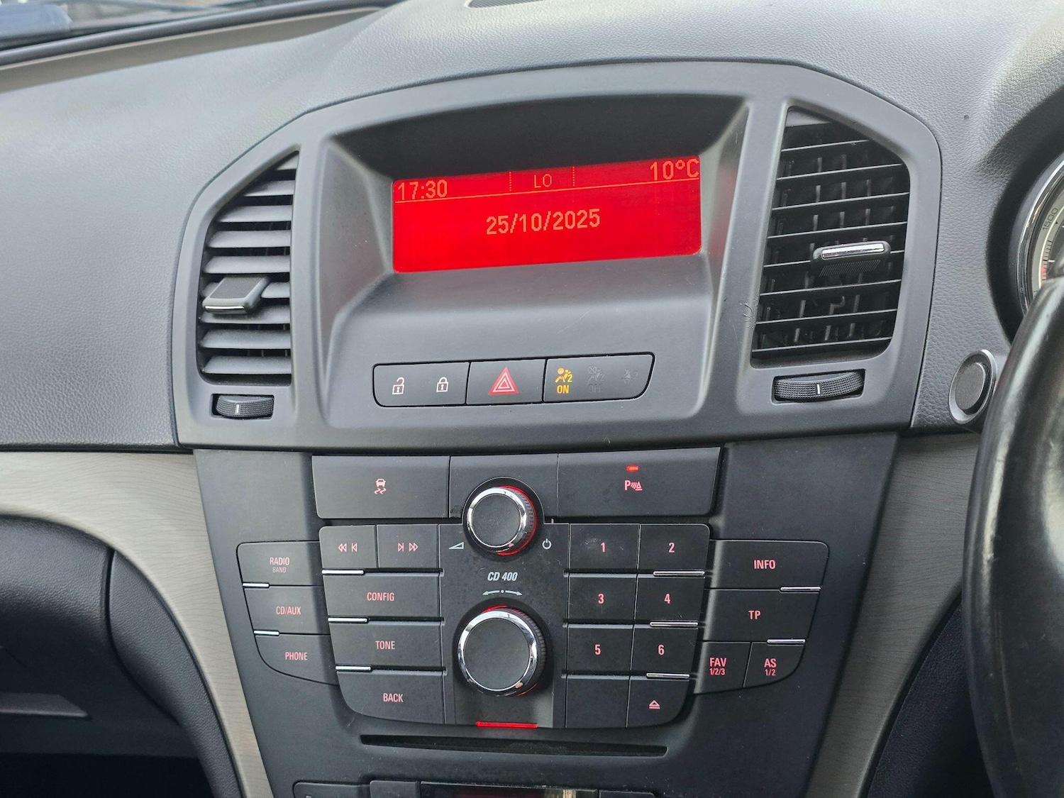 Used Vauxhall Insignia 2011 for sale - 76378095: Photo 19