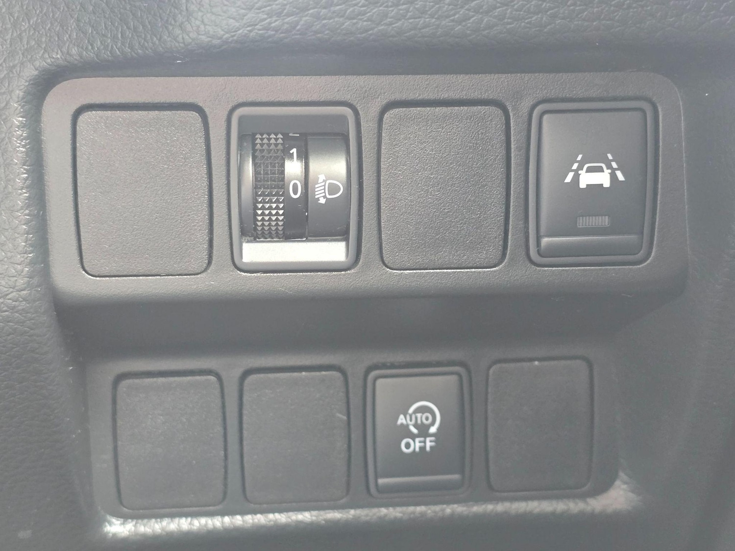 Used Nissan Qashqai 2018 for sale - 77248203: Photo 24