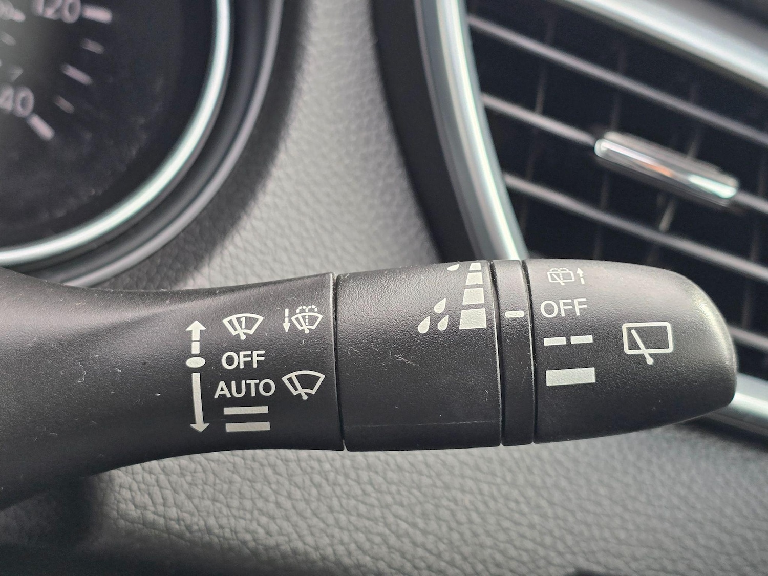 Used Nissan Qashqai 2018 for sale - 77248203: Photo 29