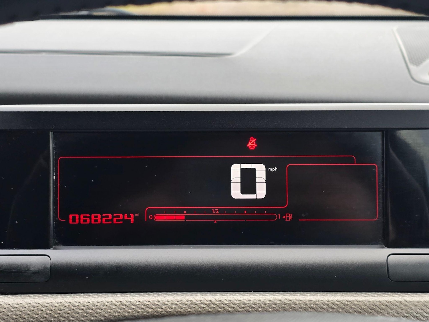 Used Citroen C4 Cactus 2015 for sale - 77248196: Photo 25